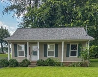 Building Photo - 133 E Street Clarksville, TN 37042