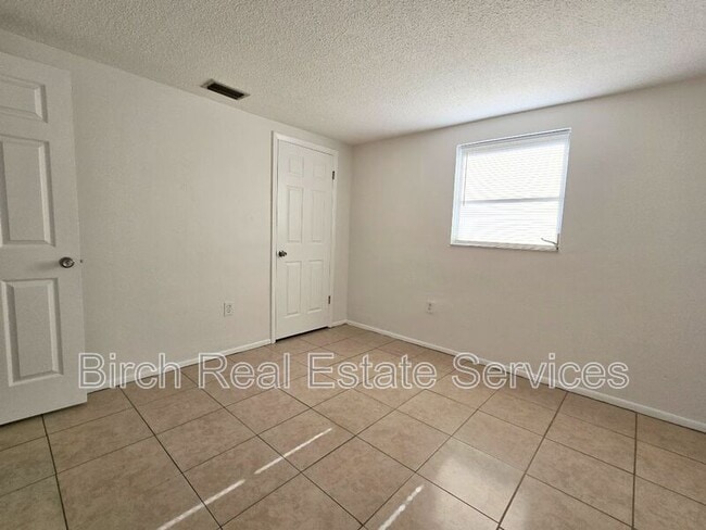 Building Photo - 3136 Elkridge Dr