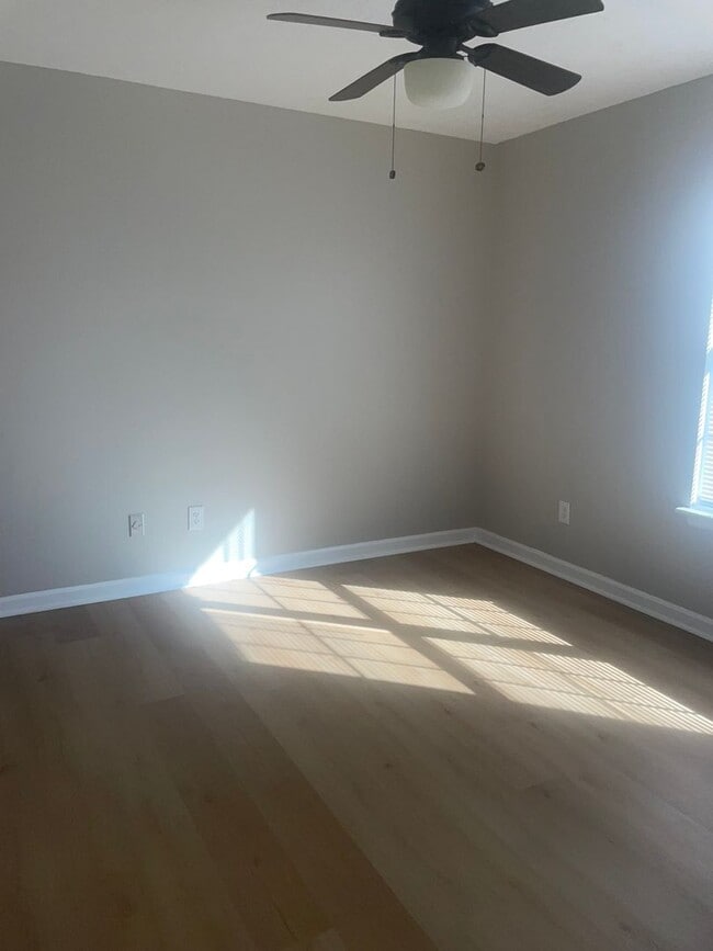 Building Photo - BASEMENT HOME-DOUBLE DECKS-COLUMBIA COUNTY, GOOD SCHOOLS, COVENIENT TO FORT