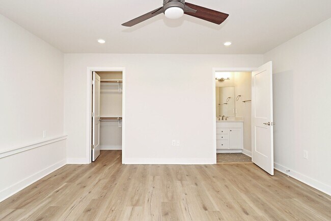 Building Photo - $1,000 Off 1st Month's Rent! Dog-Friendly End-Unit Apartment
