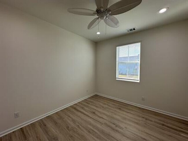 Building Photo - Welcome to Margaritaville 55+ Community