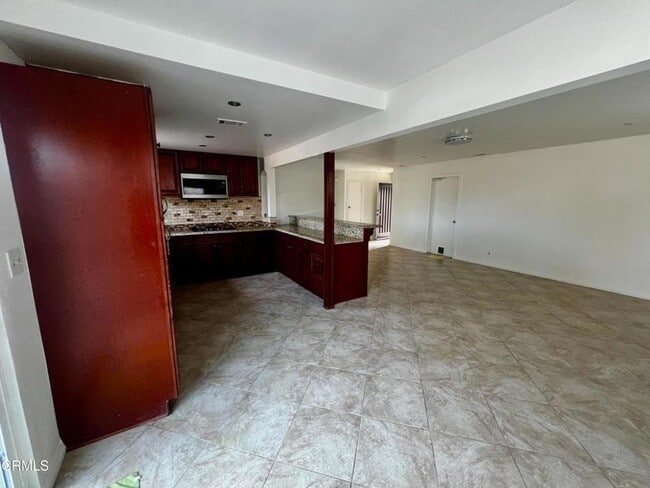 Building Photo - 2530 Geronimo Dr