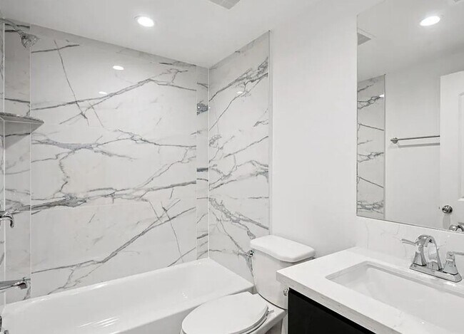 Building Photo - Graham(10422)