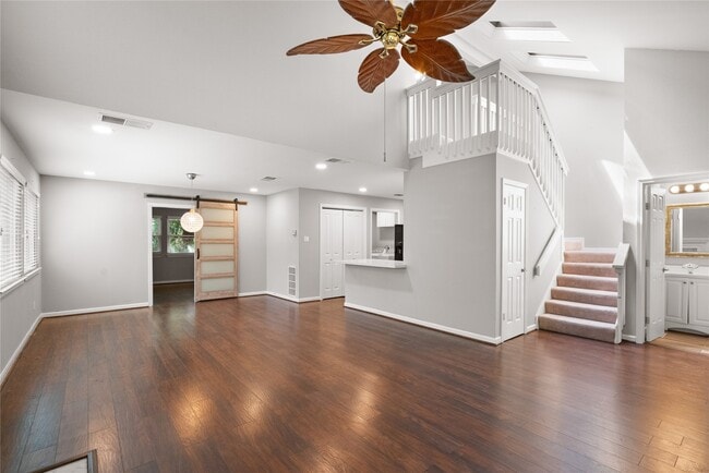 Building Photo - 54 Sawmill Grove Ln