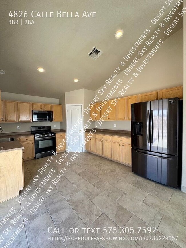 Building Photo - 4826 Calle Bella Ave