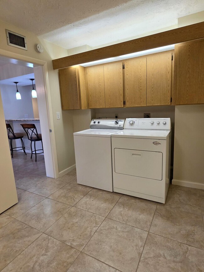 Building Photo - 2721 Village Blvd