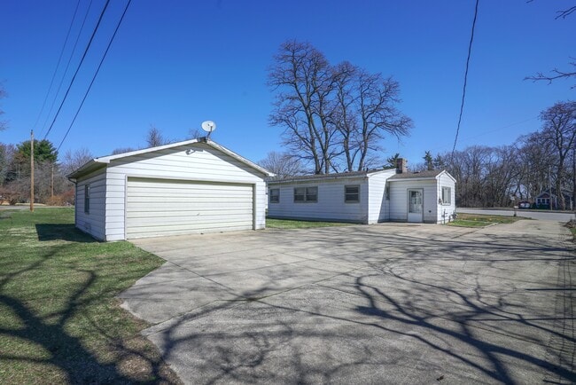 Building Photo - 17069 State Road 23