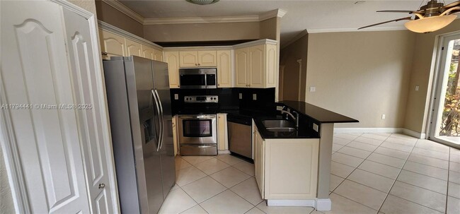 Building Photo - 3541 SW 170th Ave