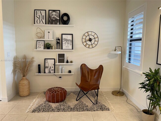 Building Photo - 8175 NW 104th Ave