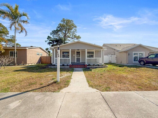 Building Photo - 768 49th Ave N