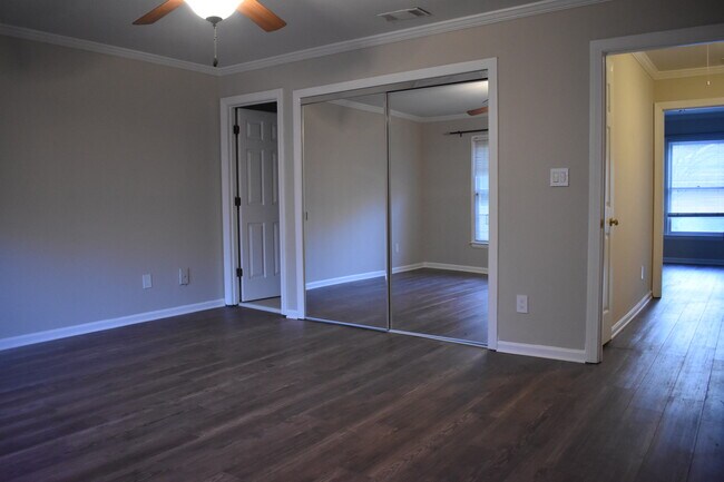 Building Photo - 23 Mt Vernon Cir