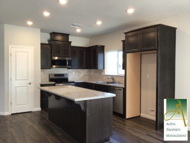 Building Photo - New home