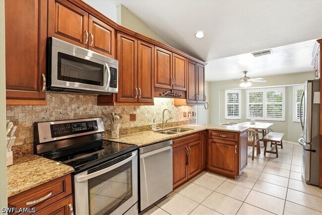 Building Photo - 27376 Imperial Oak Cir
