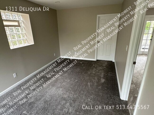 Building Photo - 1311 Deliquia Dr