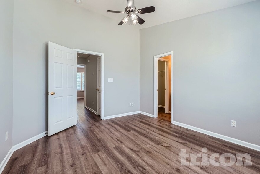 Building Photo - 11626 Lioness St