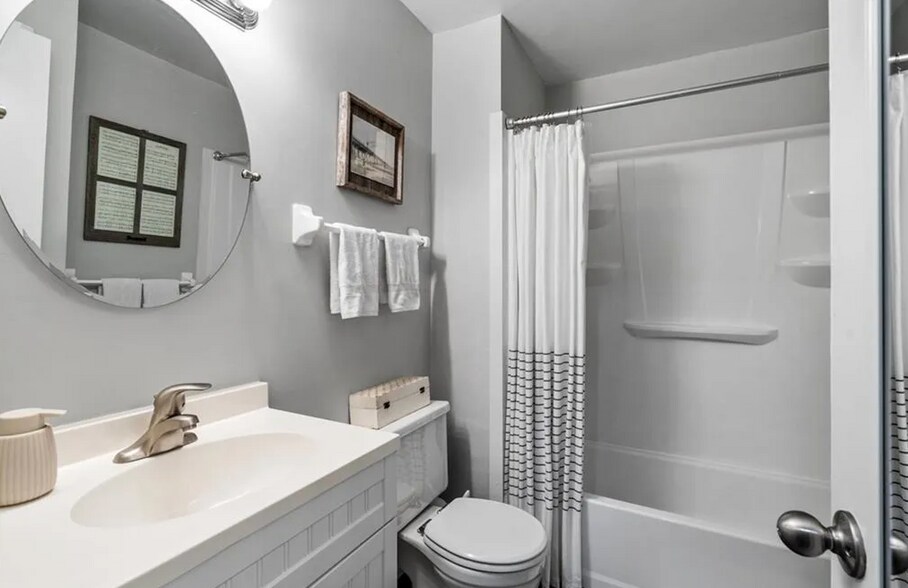 Building Photo - 1156 Ocean Pebbles Way