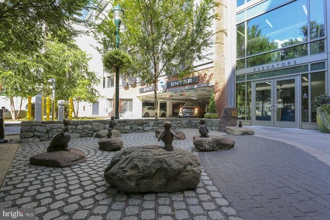 Building Photo - 11700 Old Georgetown Rd