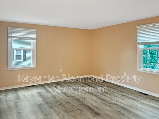 Building Photo - 2618 Darnell Rd