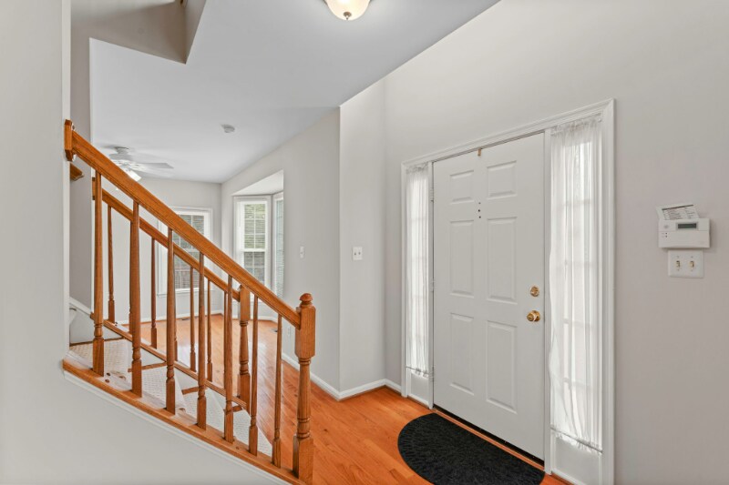 Building Photo - 7073 Kings Manor Dr