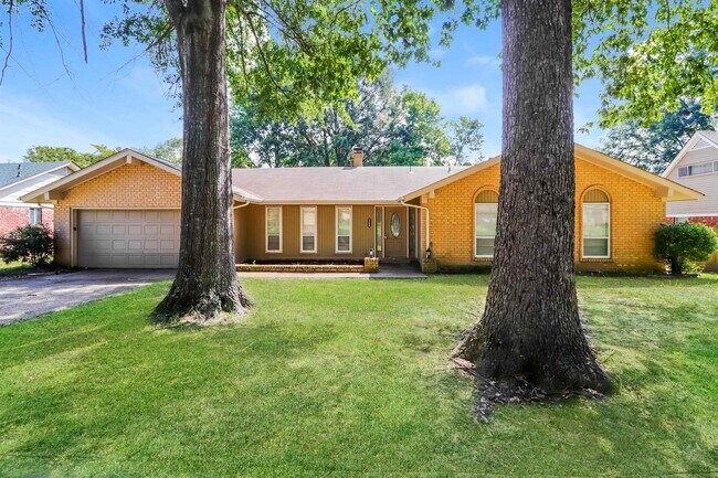 Primary Photo - 3256 Bluemont Dr