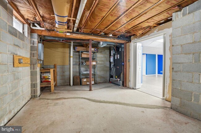 Building Photo - 56 Jasen Dr