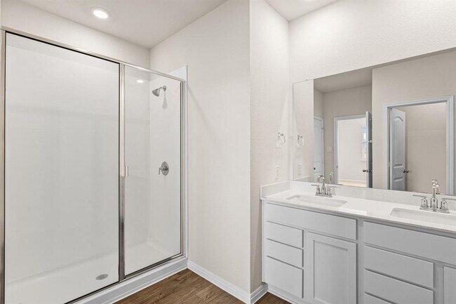 Building Photo - 111 Evergreen Sumac Lp