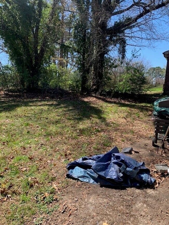 Building Photo - Cozy 2 Bedroom Home Available Now!