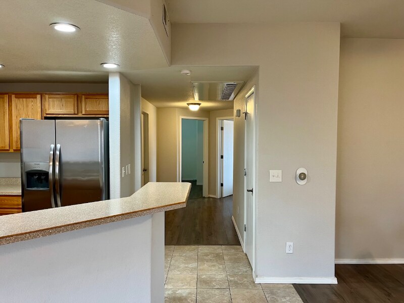 Building Photo - 6800 Vista Del Norte Dr NE