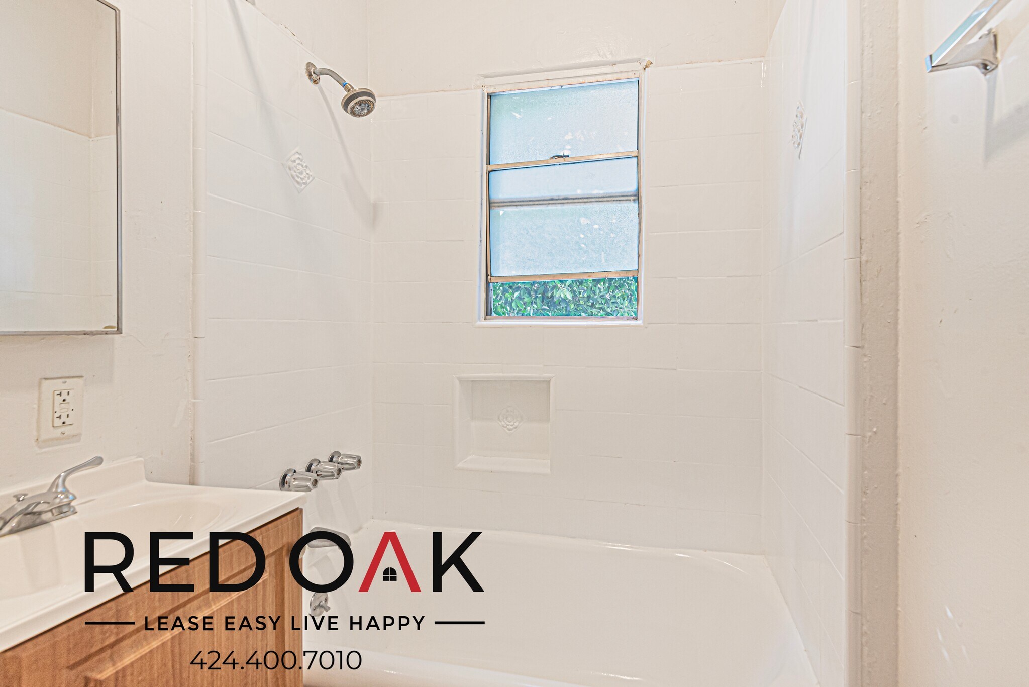 Building Photo - 706 N St Andrews Pl