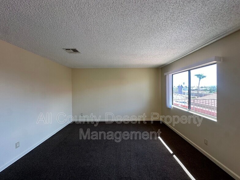 Building Photo - 13079 Eliseo Rd