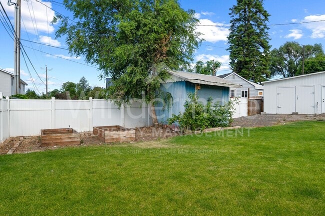 Building Photo - Beautiful 3-Bedroom Home - EV Charger - Pet Friendly
