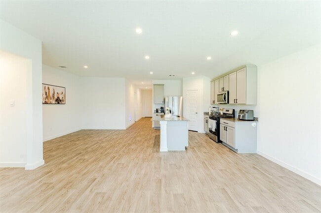 Building Photo - 31714 Brandon Ml Trl