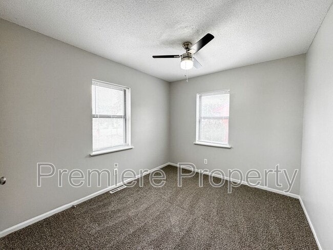 Building Photo - 4311 N Spruce Ave