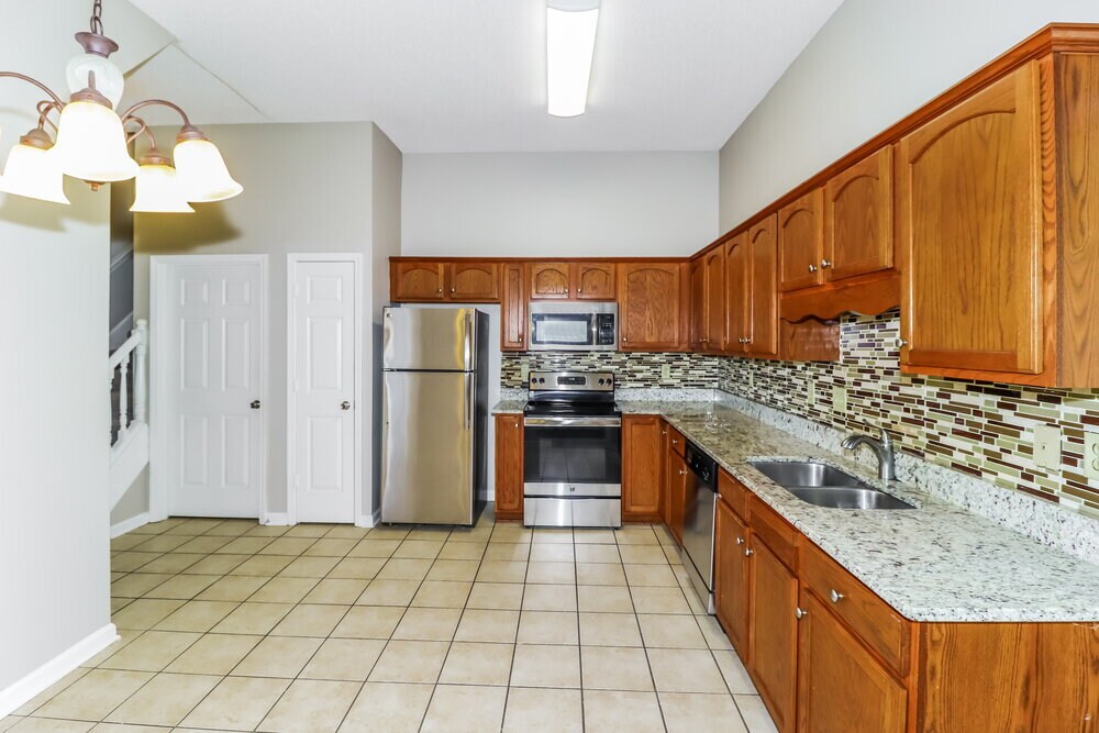 Building Photo - 1418 Hidden Ridge Ln