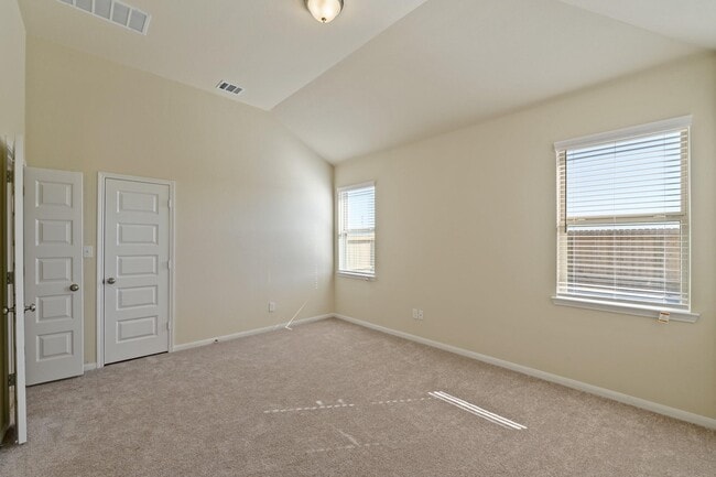 Building Photo - 14410 Sweetwater Dr