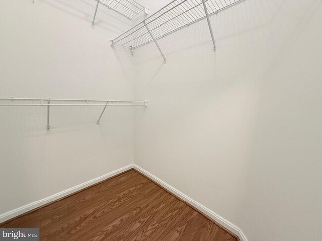 Building Photo - 4138 Fountainside Ln