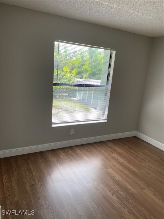 Building Photo - 13331 Greengate Blvd