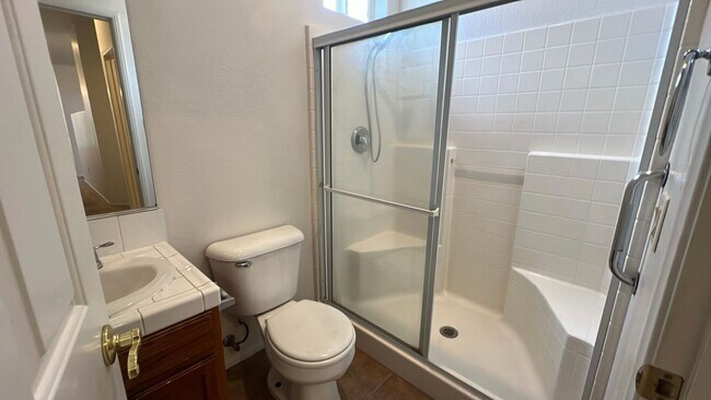 Building Photo - West Lancaster Home