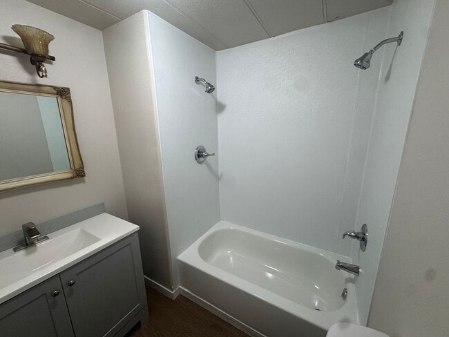 Building Photo - Newly Remodeled Manufactured Home