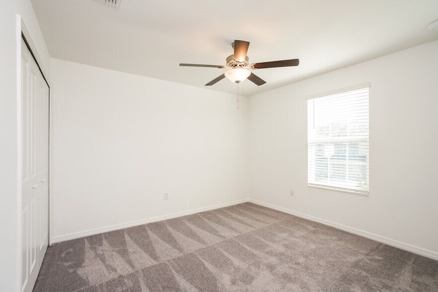 Building Photo - 7308 Spring Snowflake Ave
