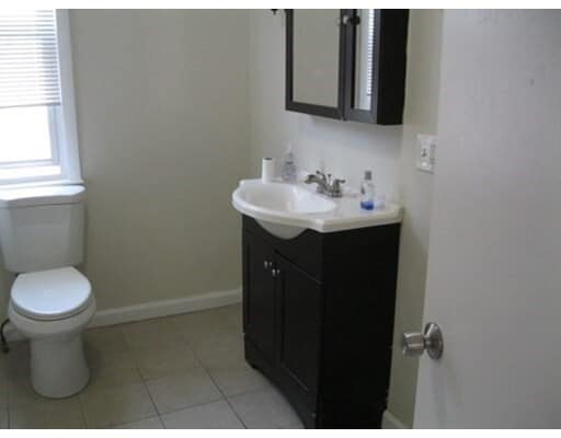 Building Photo - 45 Endicott Ave