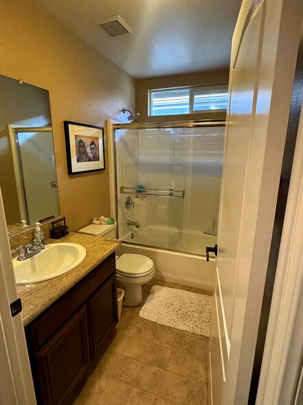 Building Photo - 16728 Tim Ln