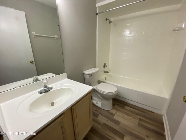 Building Photo - 421 Filmore Dr