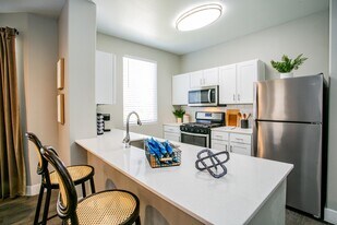Building Photo - Octave Apartments