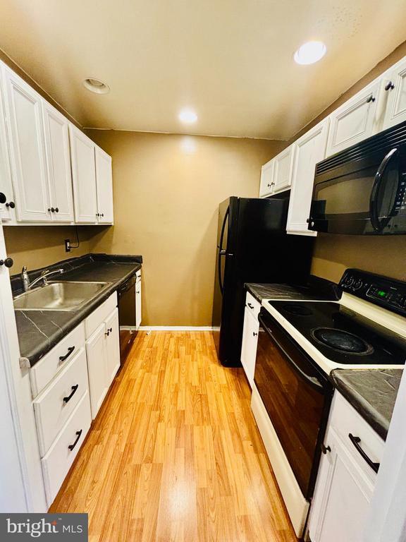 Building Photo - 20 Dougherty Blvd