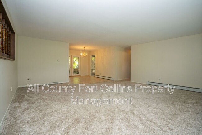 Building Photo - 508 Louise Ln