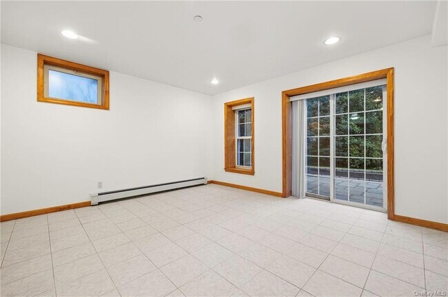 Building Photo - 45 High Point Cir