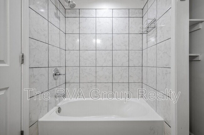 Building Photo - 2517 Haden Ave