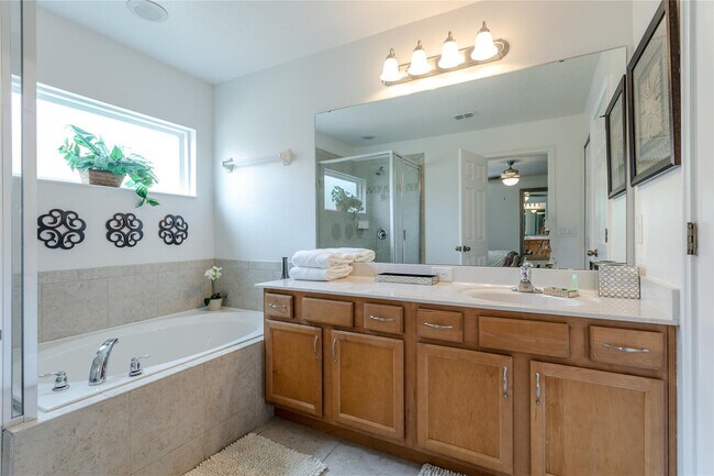 Building Photo - 446 Orange Cosmos Blvd