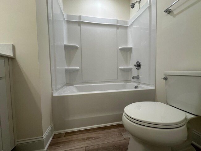 Building Photo - 96 Hyacinth Ln